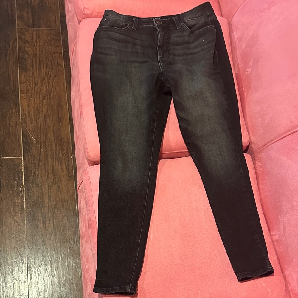 Time and Tru Women's Black Skinny Jeans